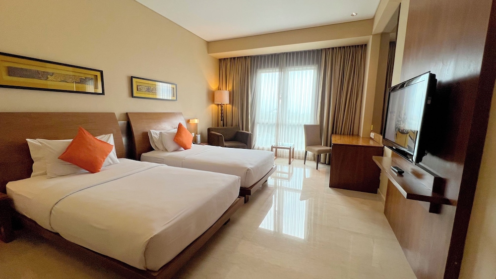 The Luxton Bandung 22/67