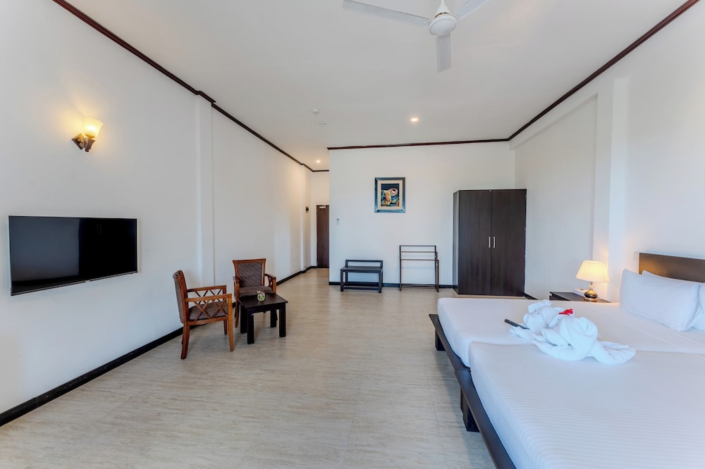 Coco Royal Beach Kalutara 7/25