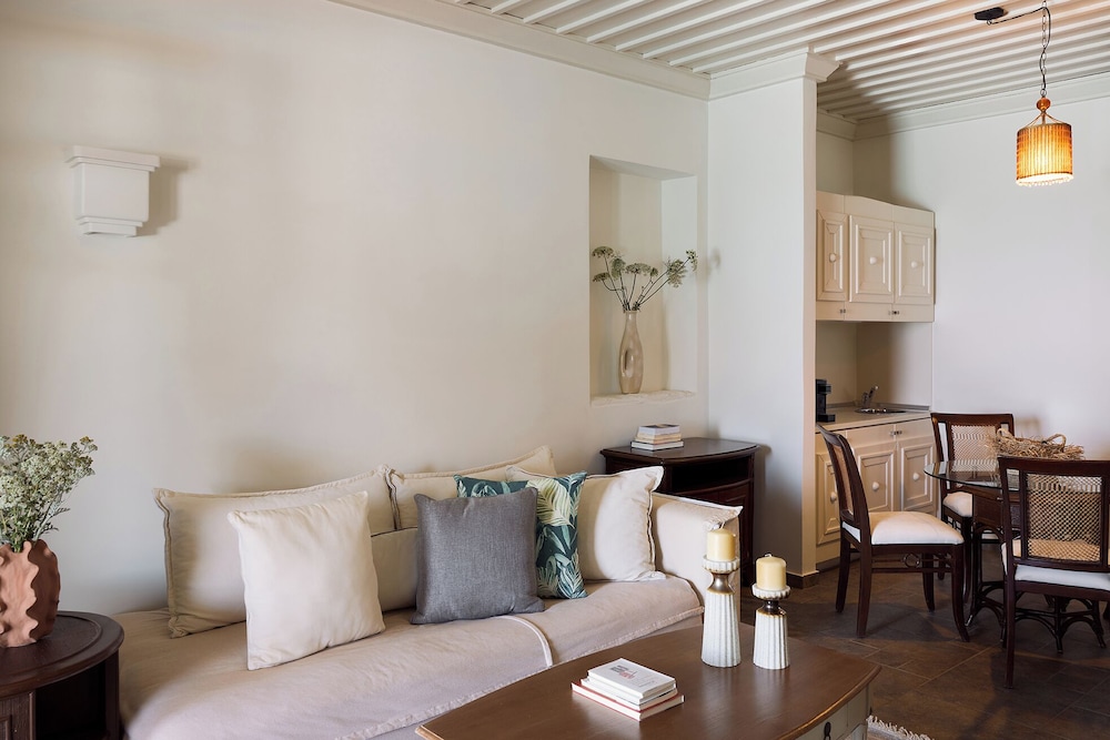 Porto Kea Suites 53/70