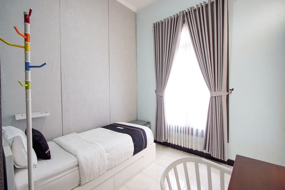 OYO 3986 Just 11 Boutique Residence Syariah 17/32