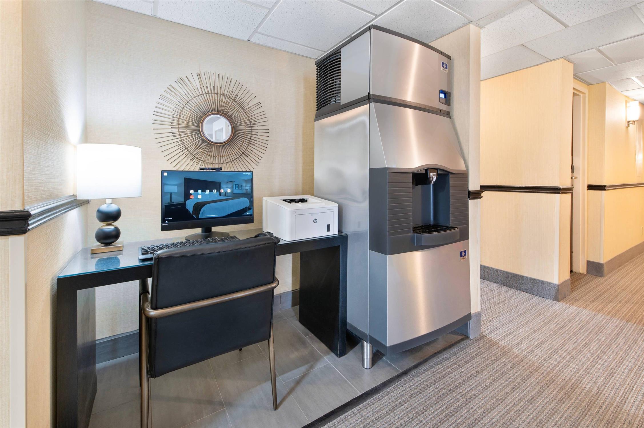 Comfort Inn Hamilton - Stoney Creek 16/21