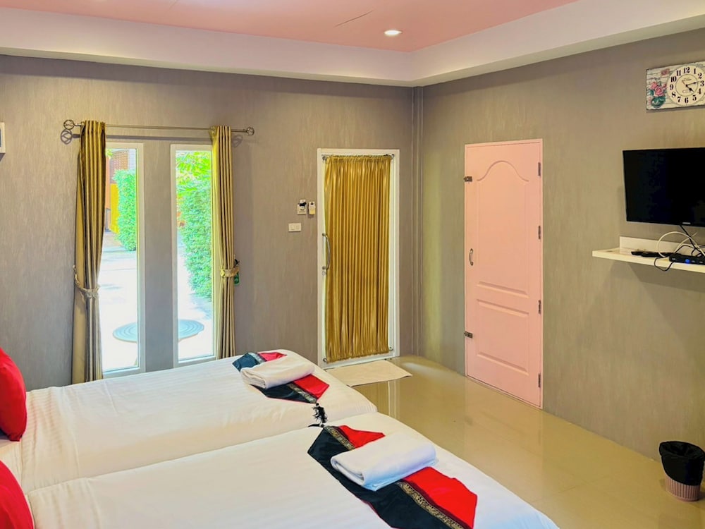 Baan Phing Phu Praew 17/70
