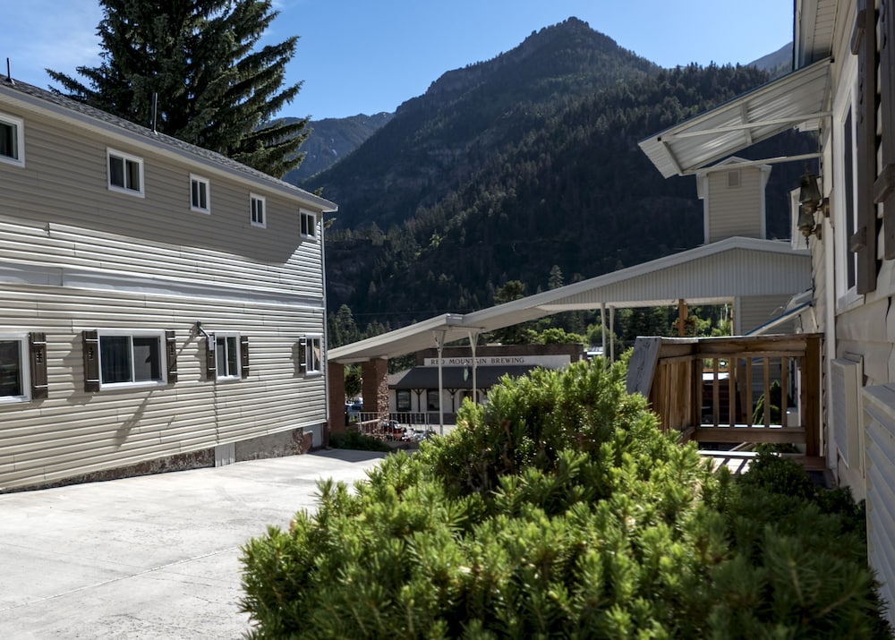 Abram Inn & Suites 59/65