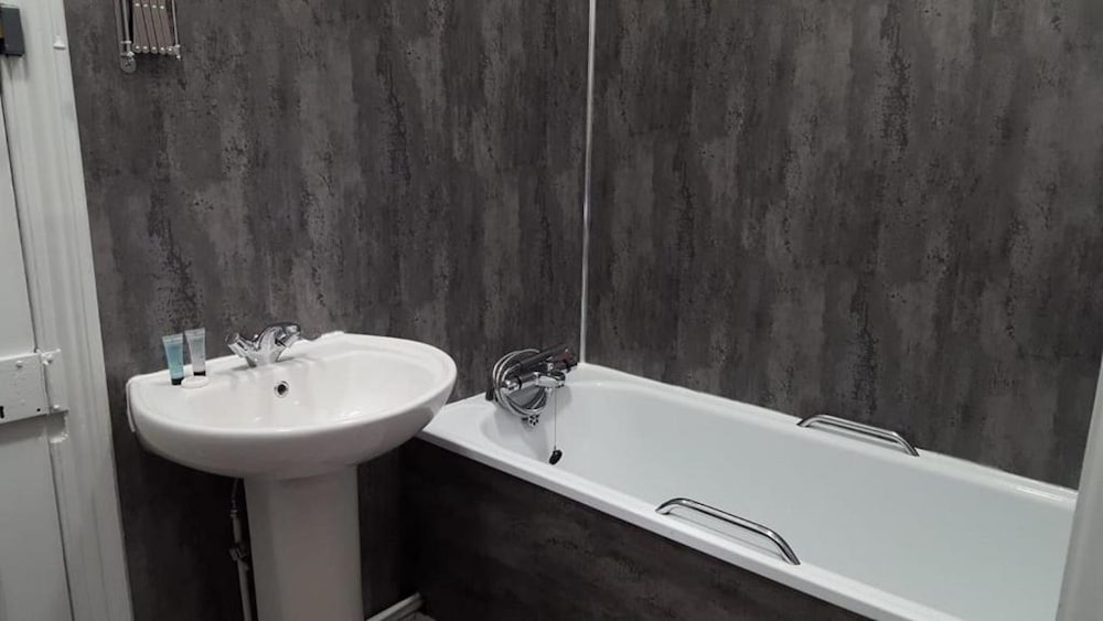 The Royal Hotel Crewe, A BRILLIANT Collection, Powered by OYO 44/47