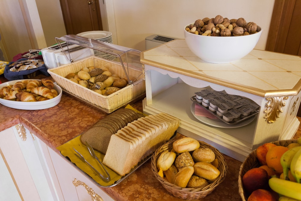 Villa Isabella Hotel & Residence photo4