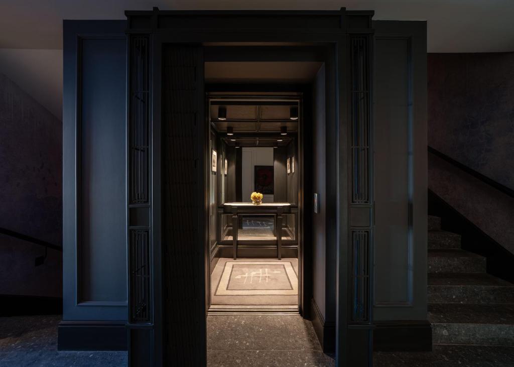Hovagimyan Hotel & Suites 15/16