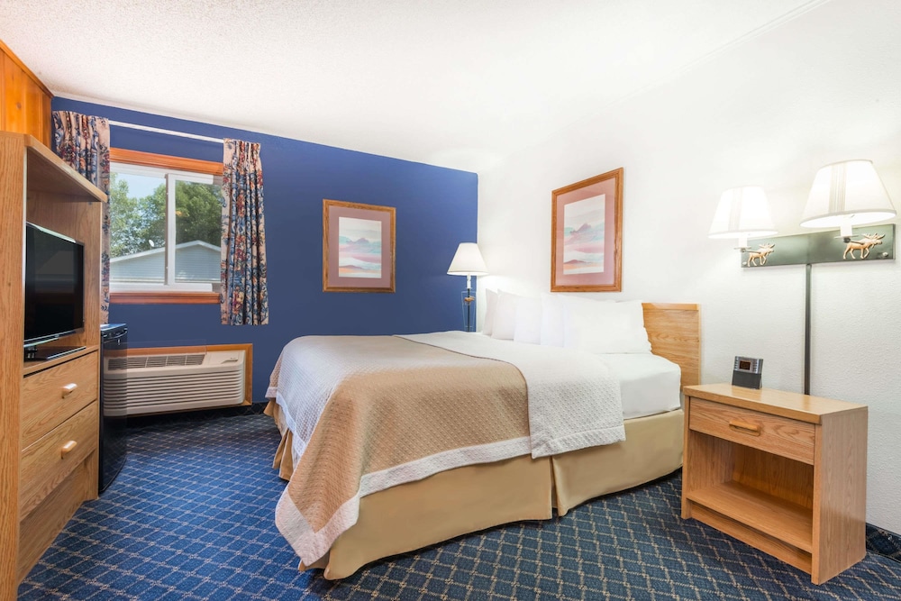 Days Inn by Wyndham Worland 8/16