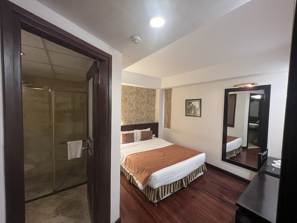 SUPERIOR, DOUBLE BED