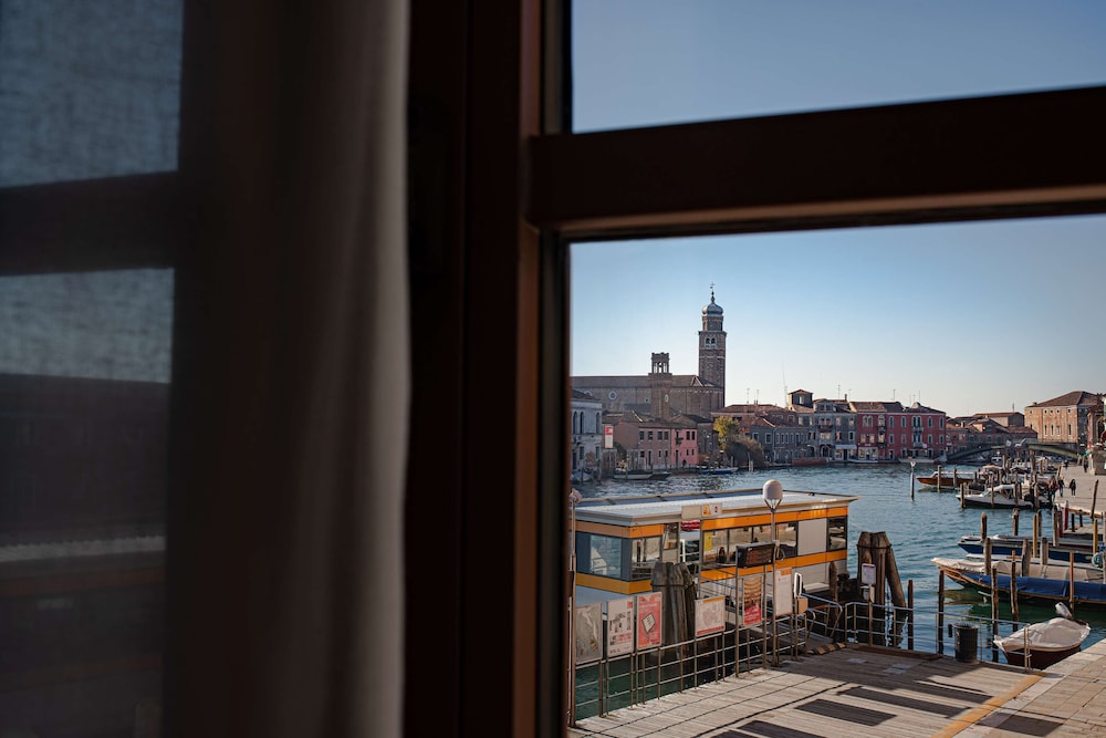 Hyatt Centric Murano Venice 65/70