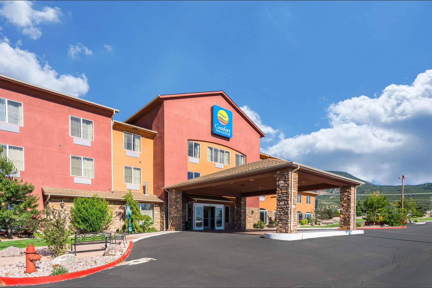 Comfort Inn & Suites Cedar City South, UT 33/36