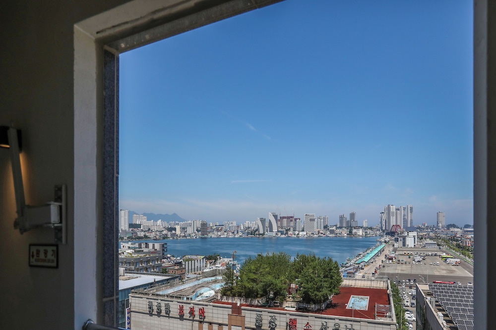 Hotel Around Sokcho 52/62