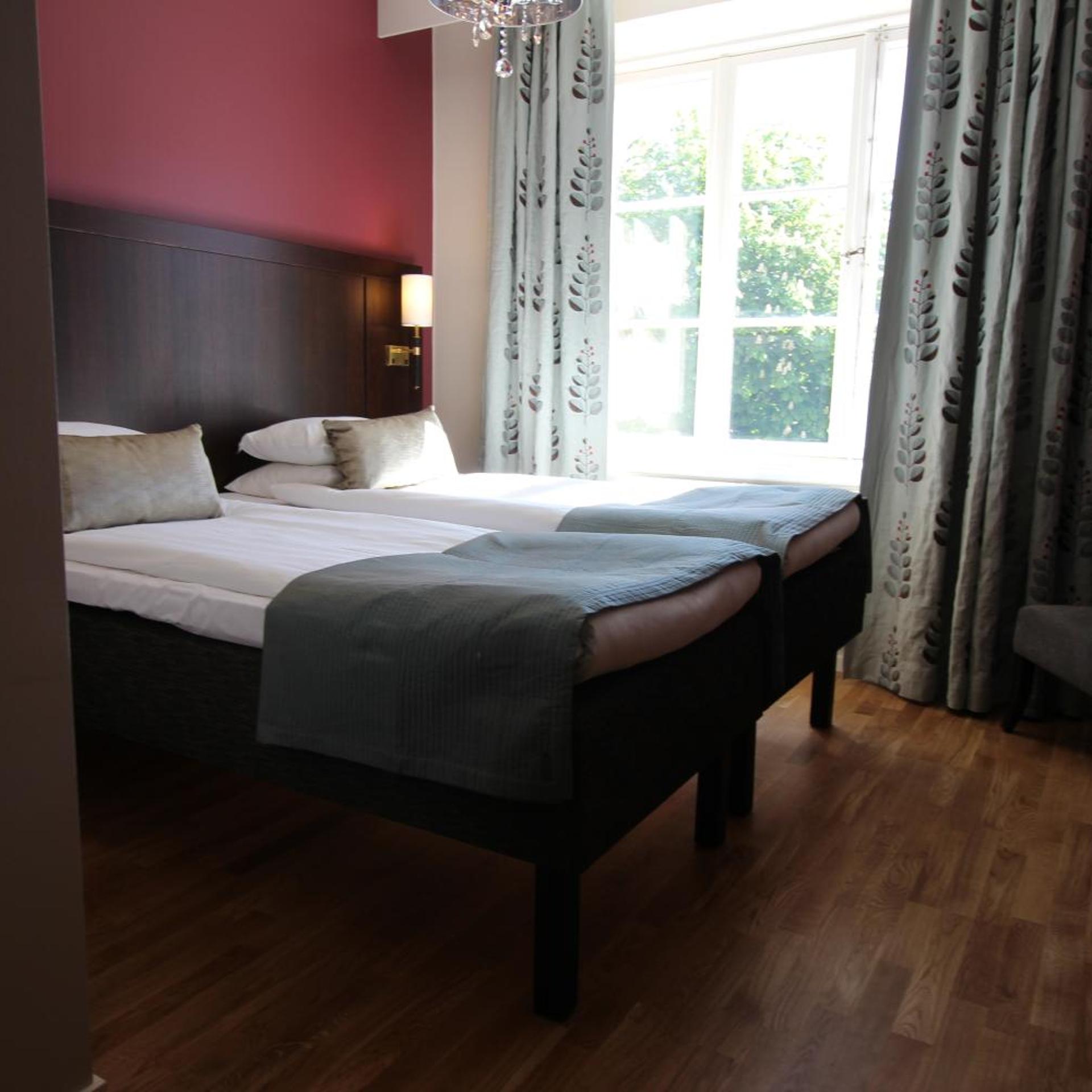 Comfort, Double or Twin Bed, Separate Building