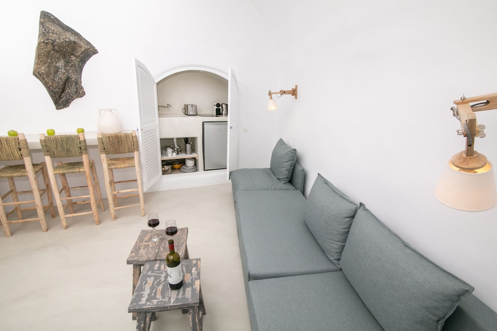 Opsis Cave House 13/26