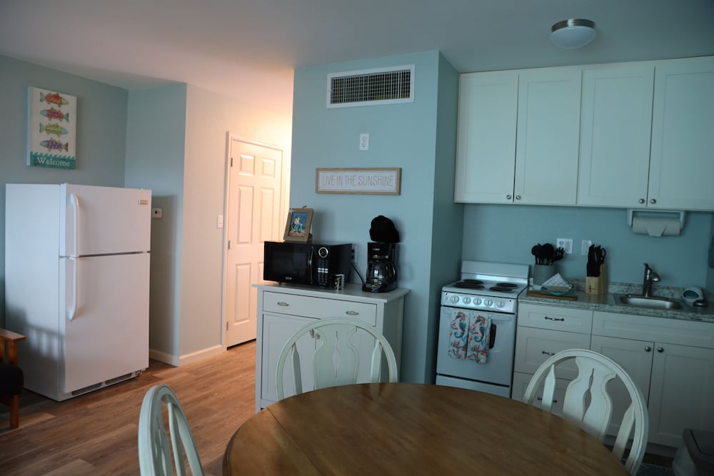Executive Keys Condominiums on the Beach 43/66
