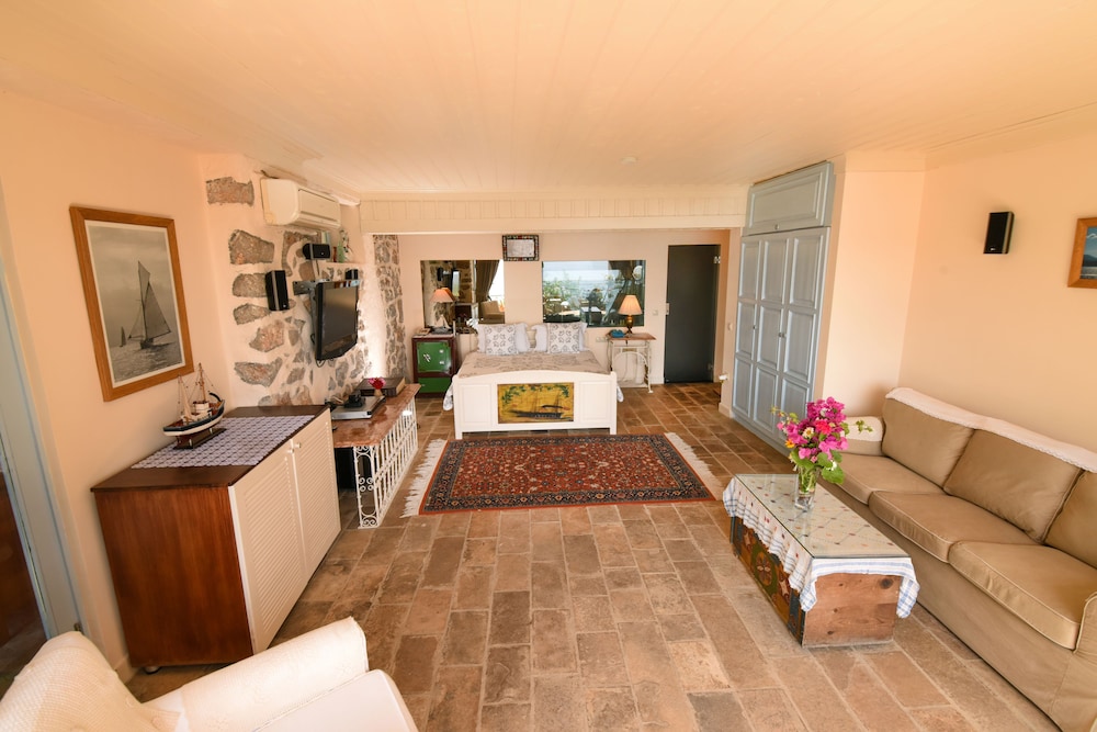 Beyaz Yunus Hotel - Adult Only 12/40