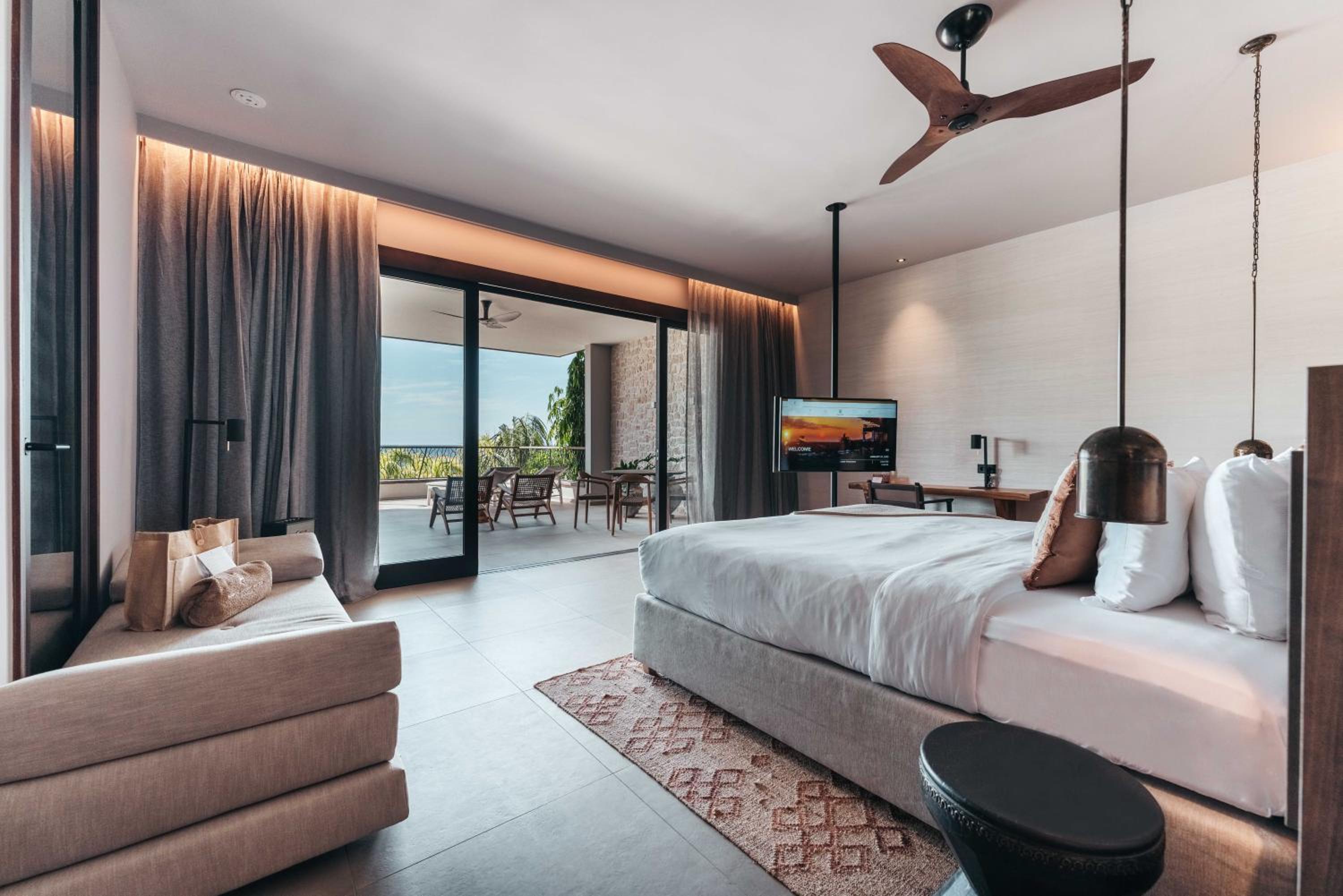 Sea View Suites
