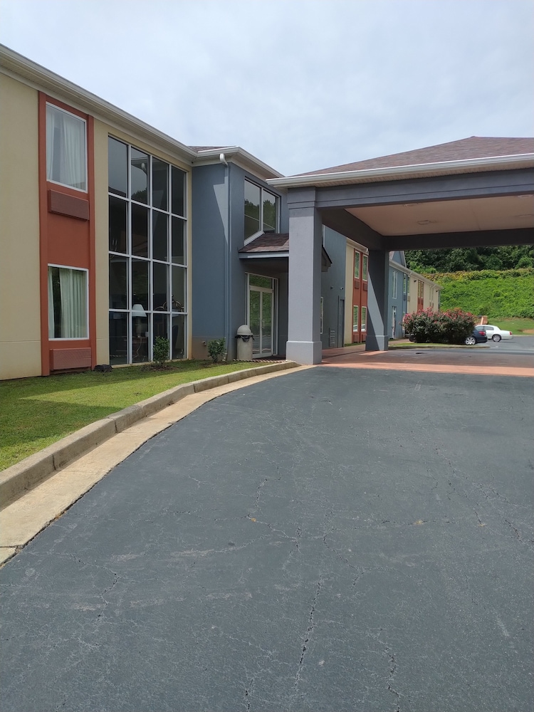 Motel6 Dawsonville, GA - North GA Premium Outlets 41/51