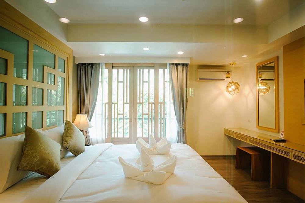 SUPERIOR, DOUBLE BED