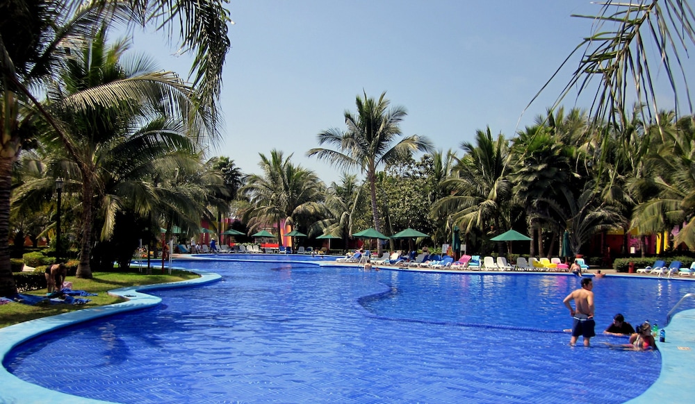 Grand Decameron Complex Bucerias A Trademark All Inclusive 17/76