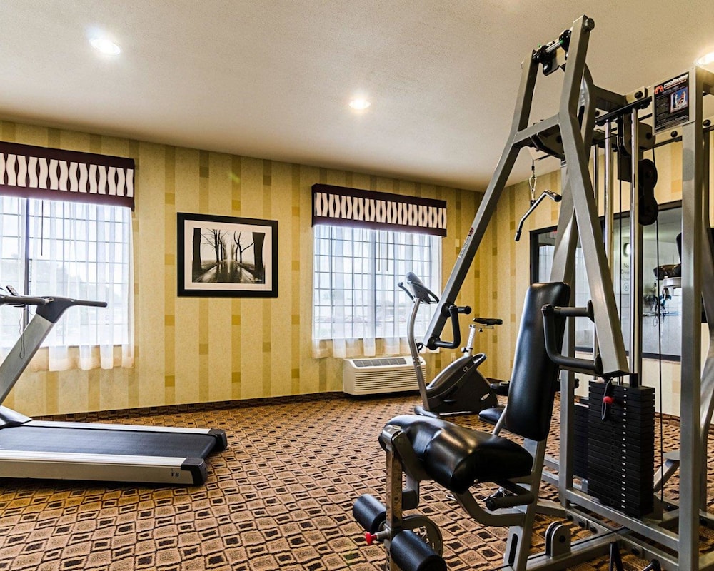 Comfort Inn & Suites Lawrence - University Area 26/49