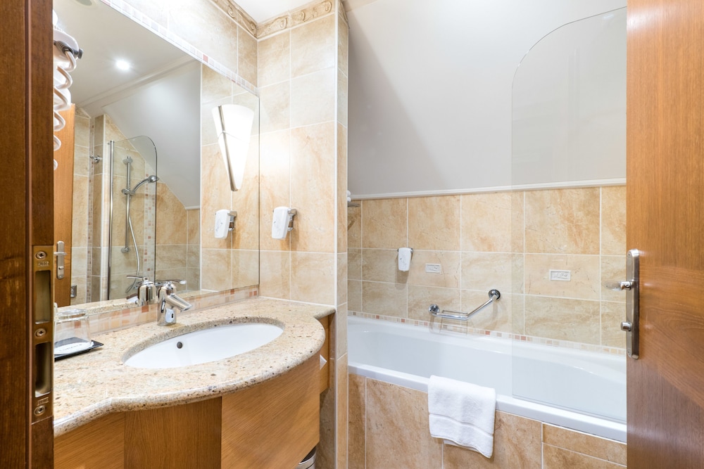 Lindner Hotel Prague Castle 46/50