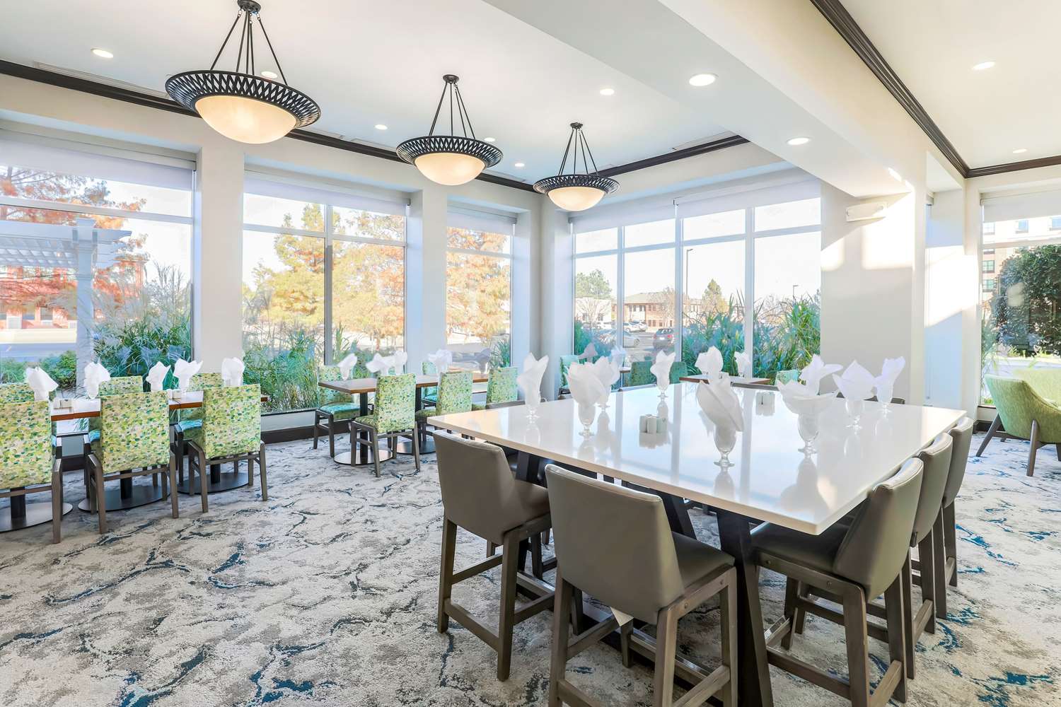 restaurant cafeteria