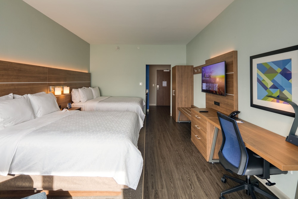 Holiday Inn Express & Suites Charlotte - South End 21/73