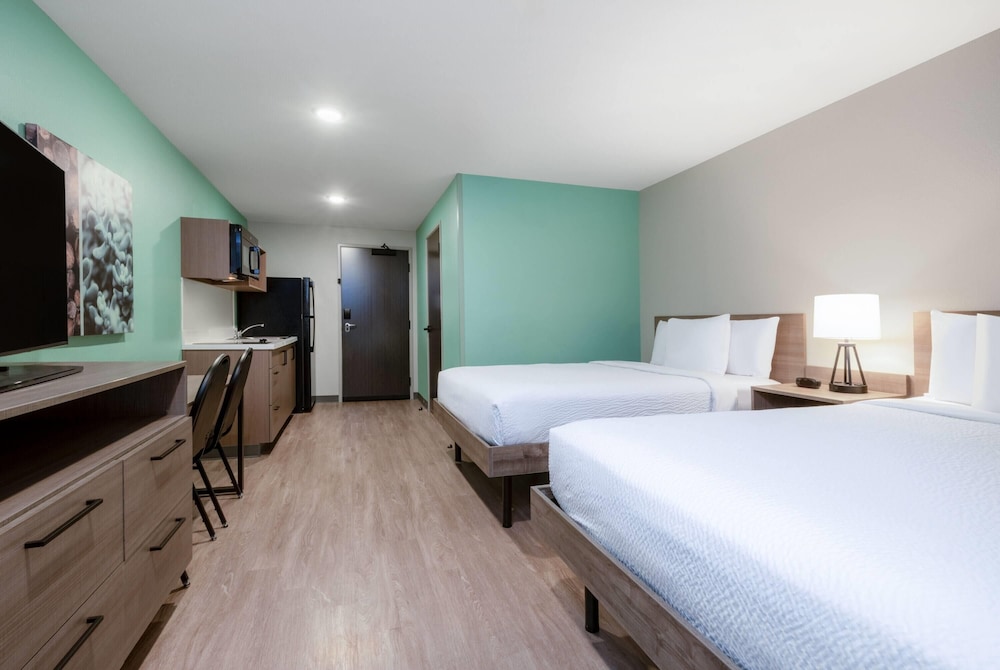 ECHO Suites Extended Stay by Wyndham Bozeman 35/68