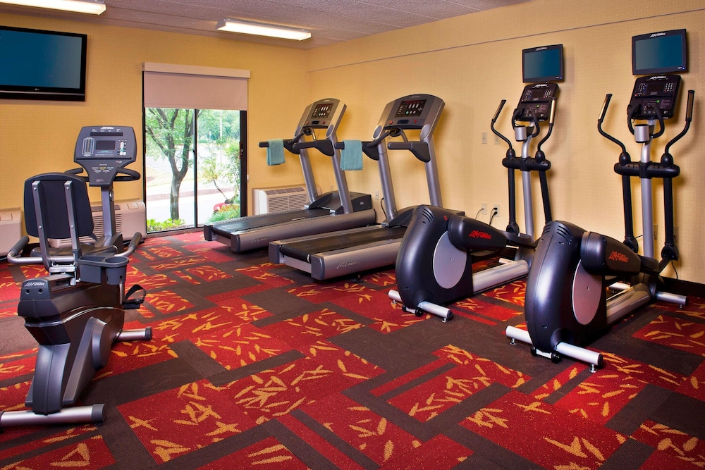 Courtyard by Marriott New Carrollton 17/45