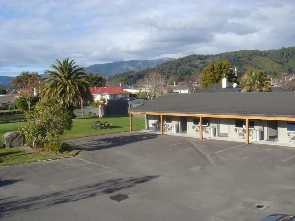 Bristol Motel 31/43