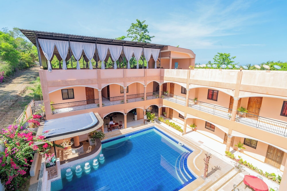 Dinah's Tourist Inn Puerto Princesa by ZUZU 57/63