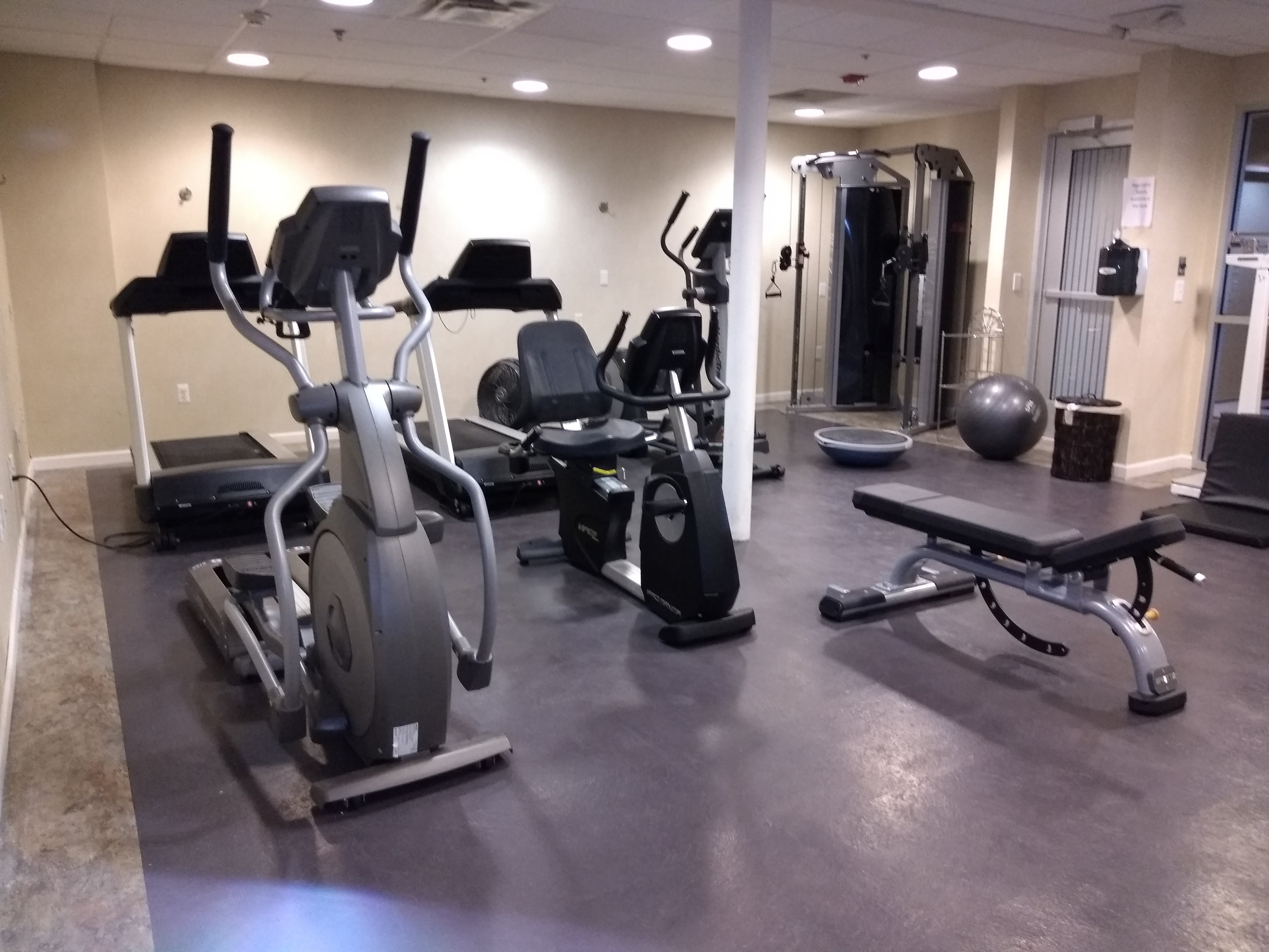Holiday Inn Express Hotel And Suites Waterford 29/47