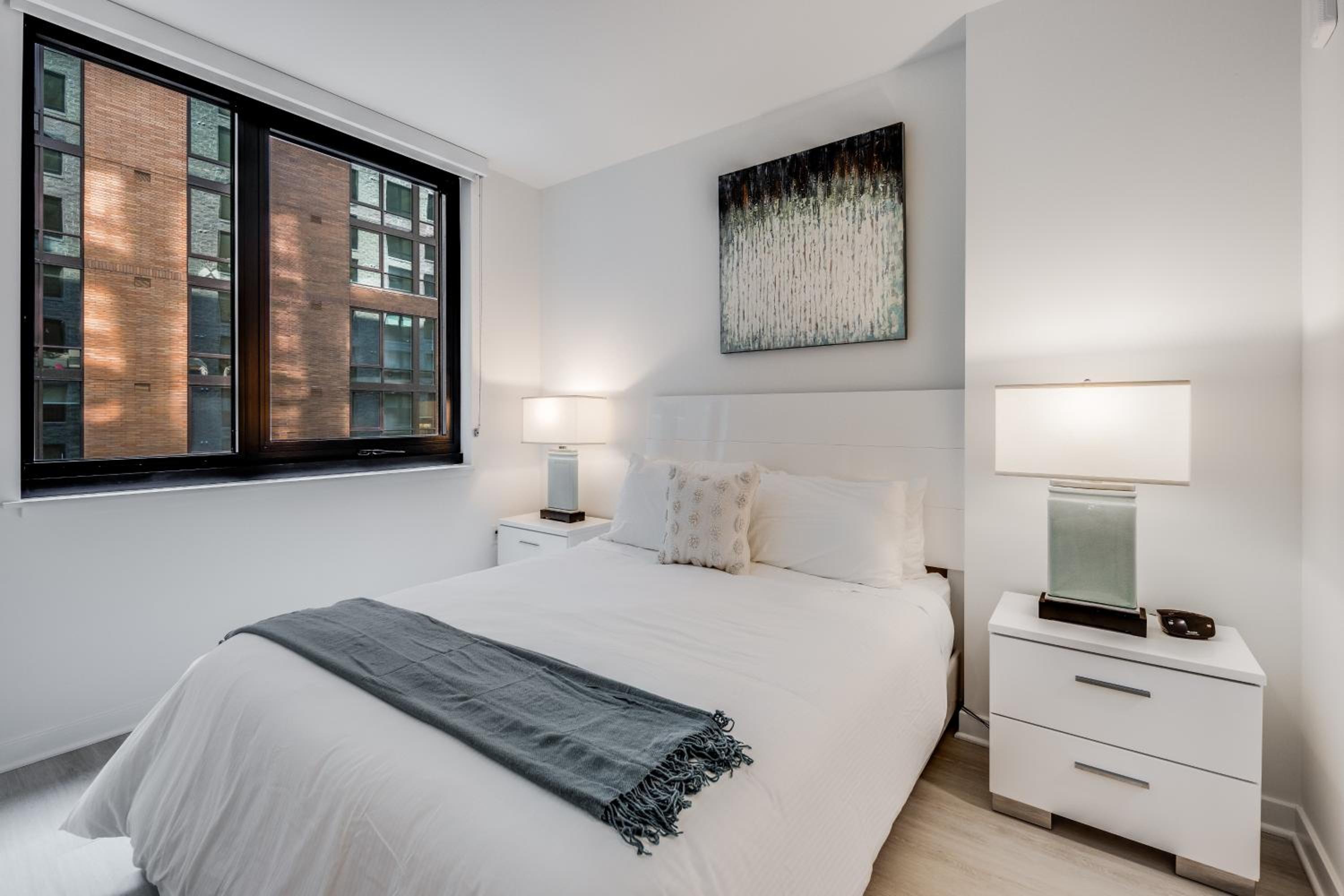 2 Bedrooms, Apartment, Global Luxury Suites at Capitol Hill 2/10