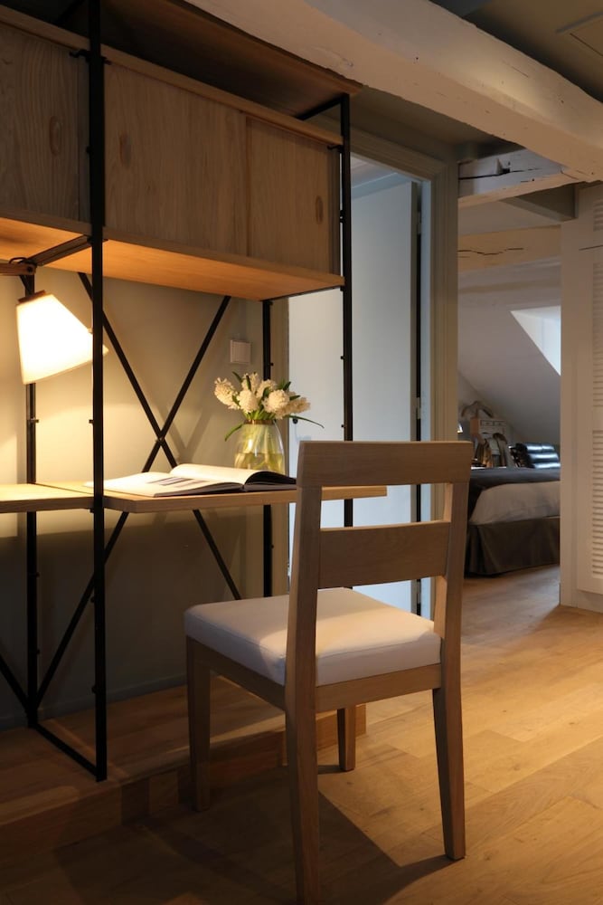 New Hotel Roblin 34/59