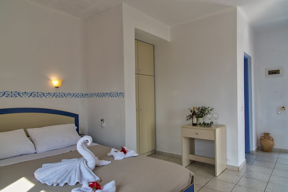 CASTRI VILLAGE HOTEL 12/50