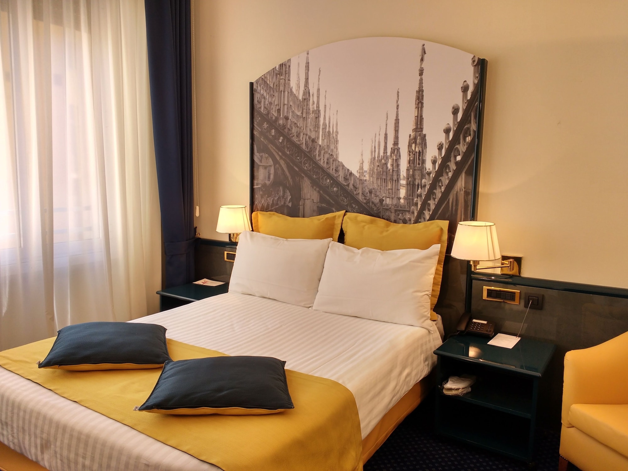 STANDARD, DOUBLE BED