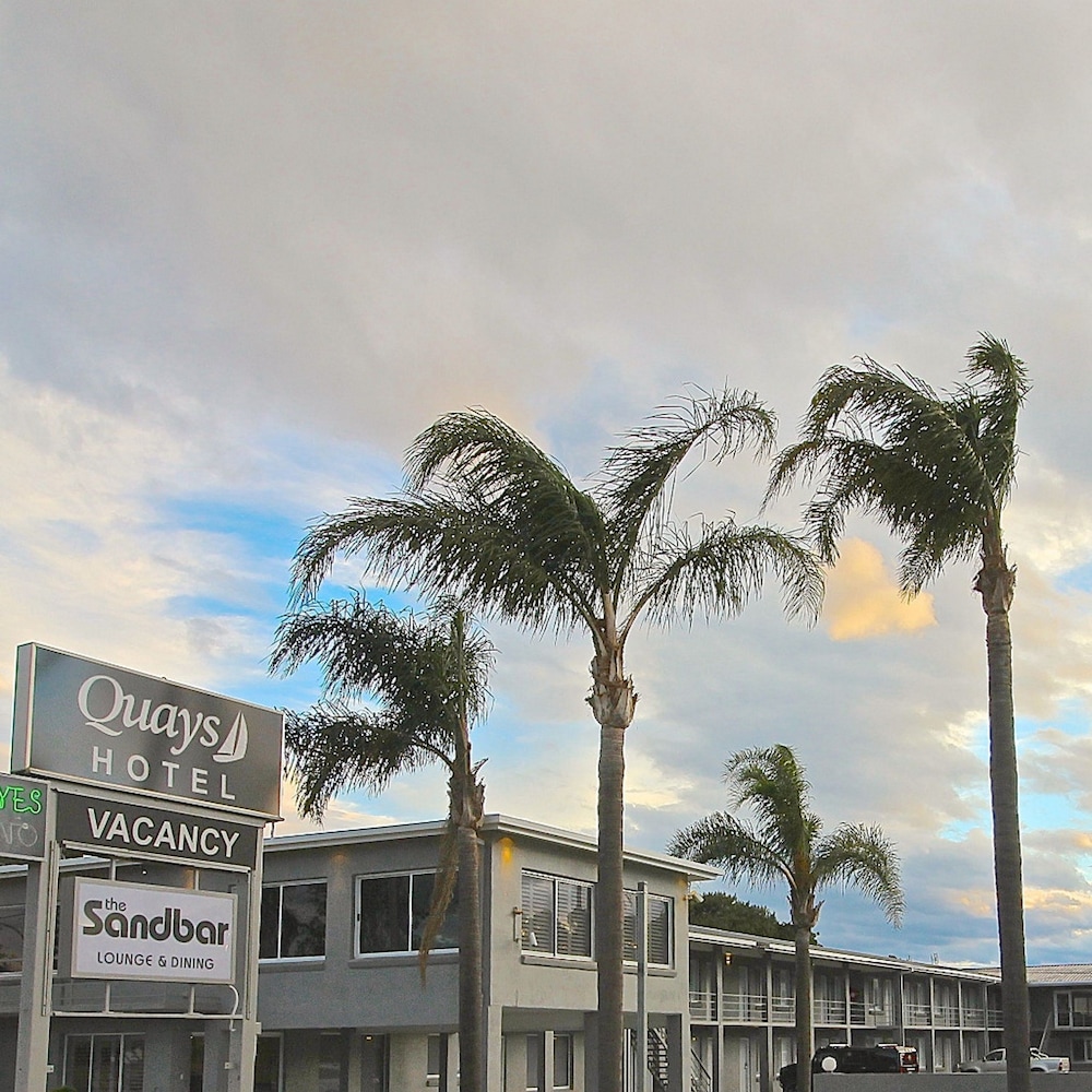 Quays Hotel 5/45