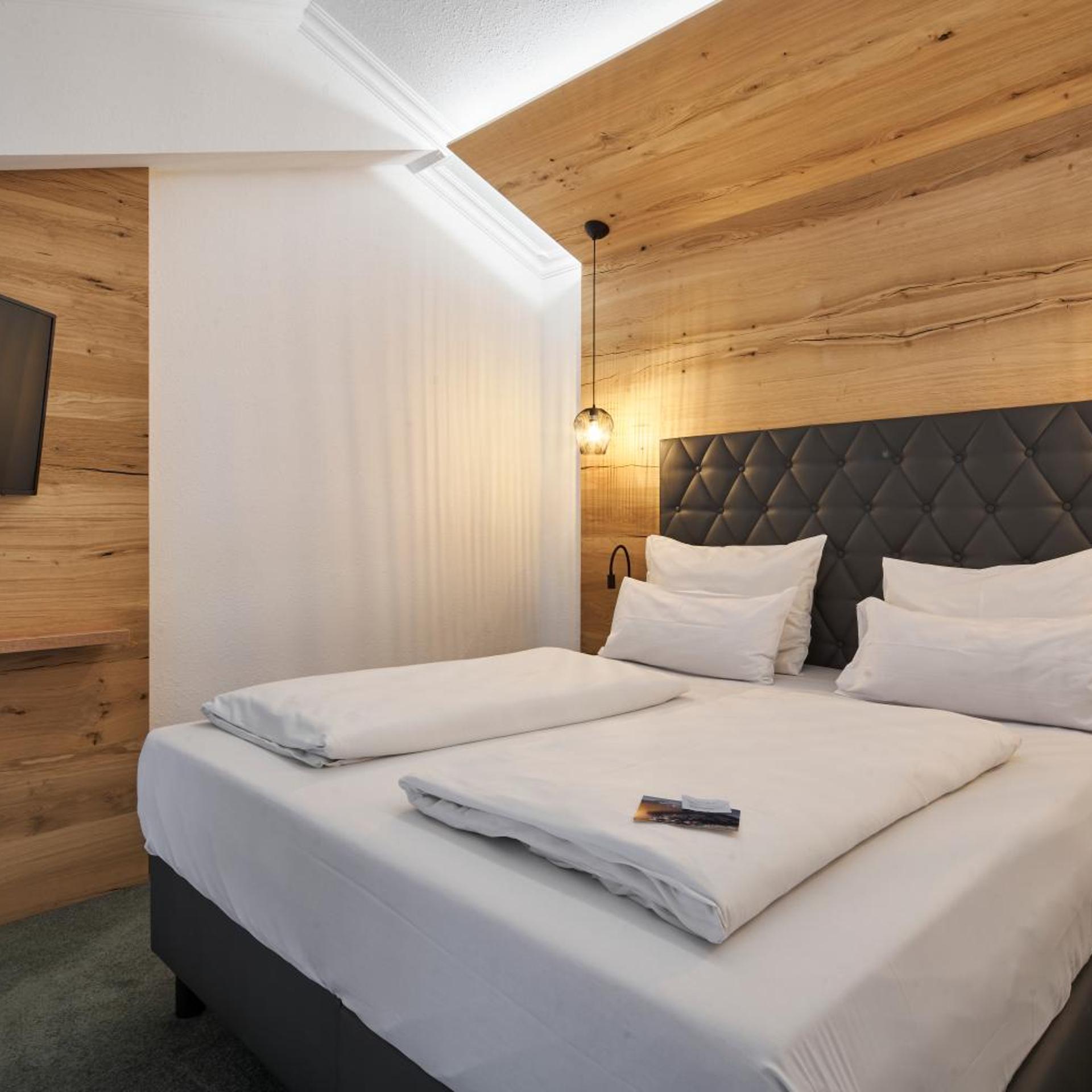 Duplex, Studio