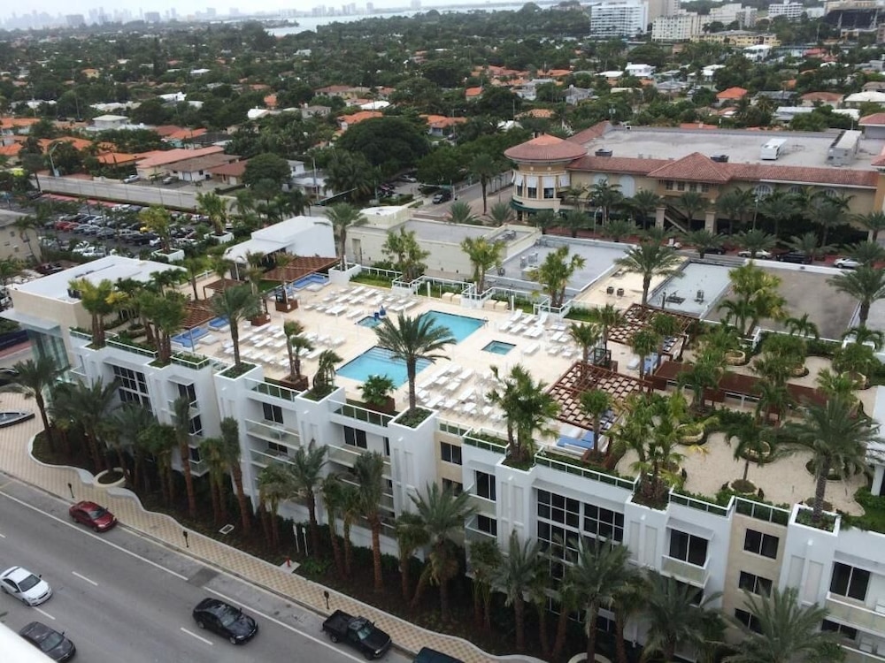 Grand Beach Hotel Surfside West 22/62