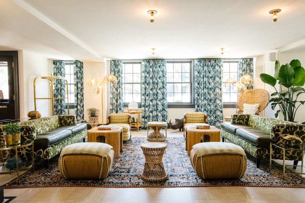Hotel Clermont 39/67