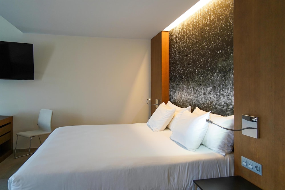 Blau Hotel Las Caldas 24/60