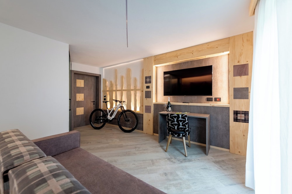 HOTEL CHALET PINETA 40/50