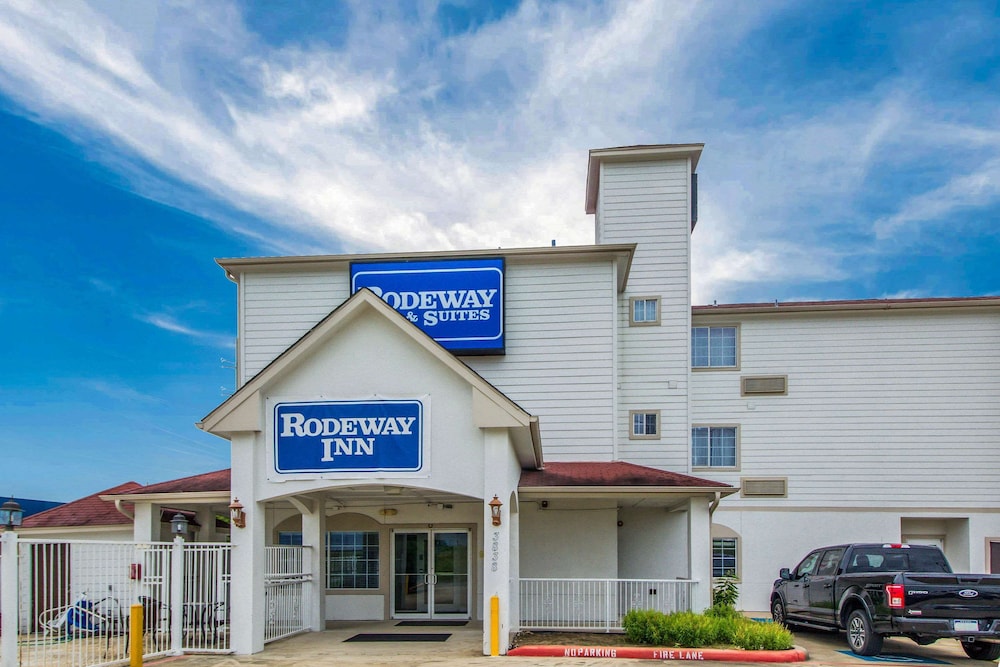 Rodeway Inn & Suites Port Arthur - Groves 3/23