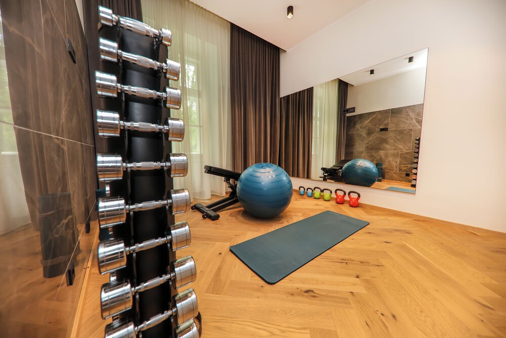 HOTEL PARK - TERME DOBRNA 12/22