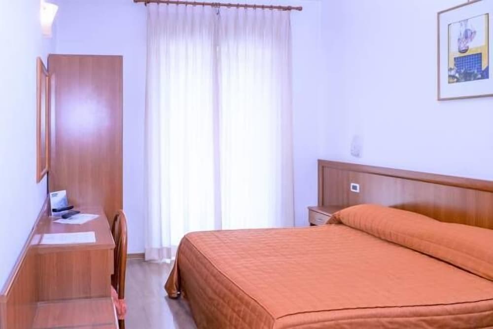 ECONOMY, DOUBLE BED
