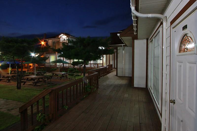 Taean Sinduri Making Memories Pension 7/41