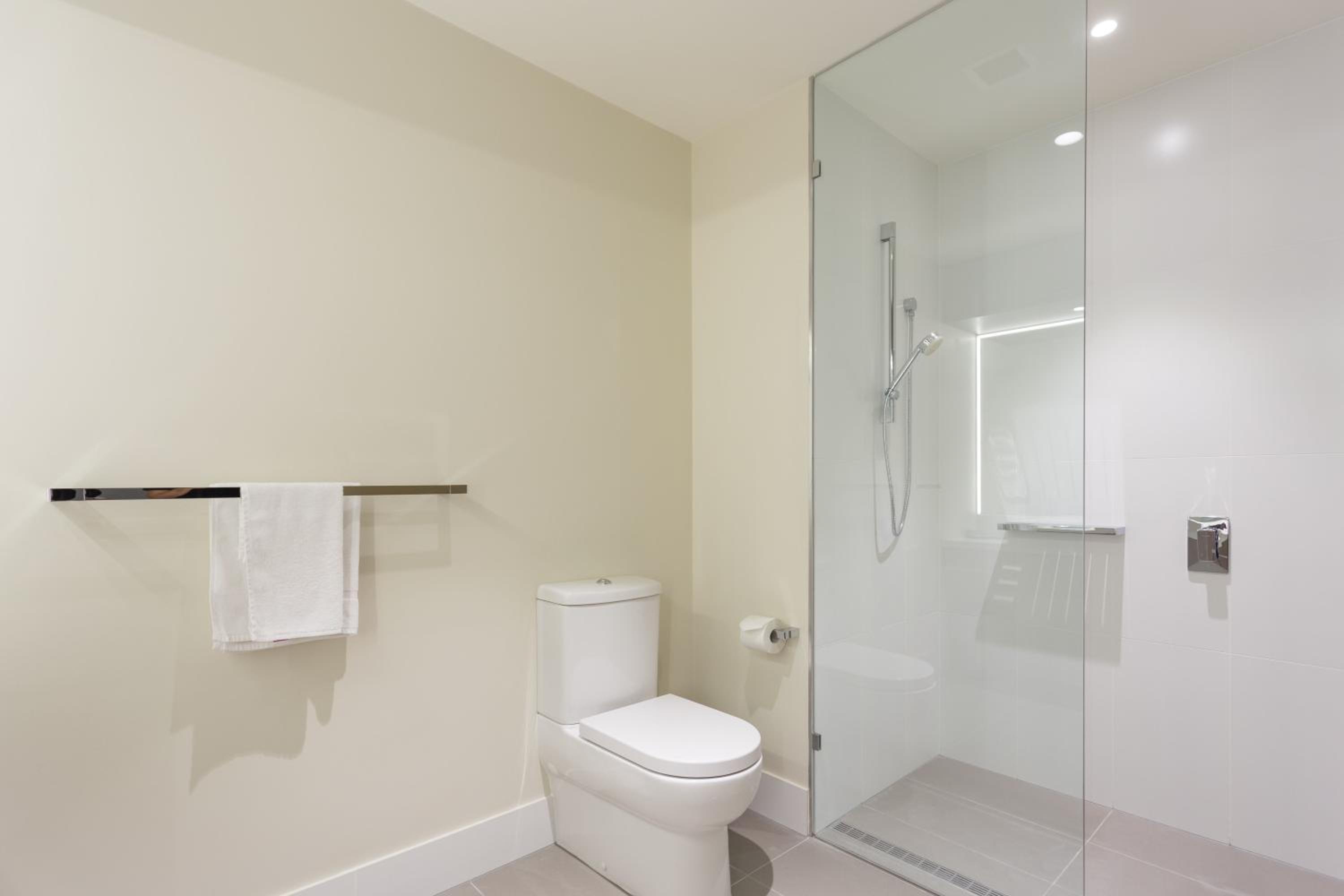 غرفة ديلوكس بسرير كينج، CALAMVALE HOTEL SUITES AND CONFERENCE CENTRE 6/10
