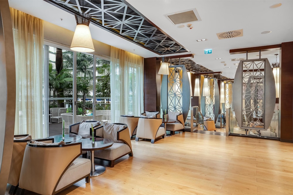Radisson Blu Hotel And Convention Center 40/71