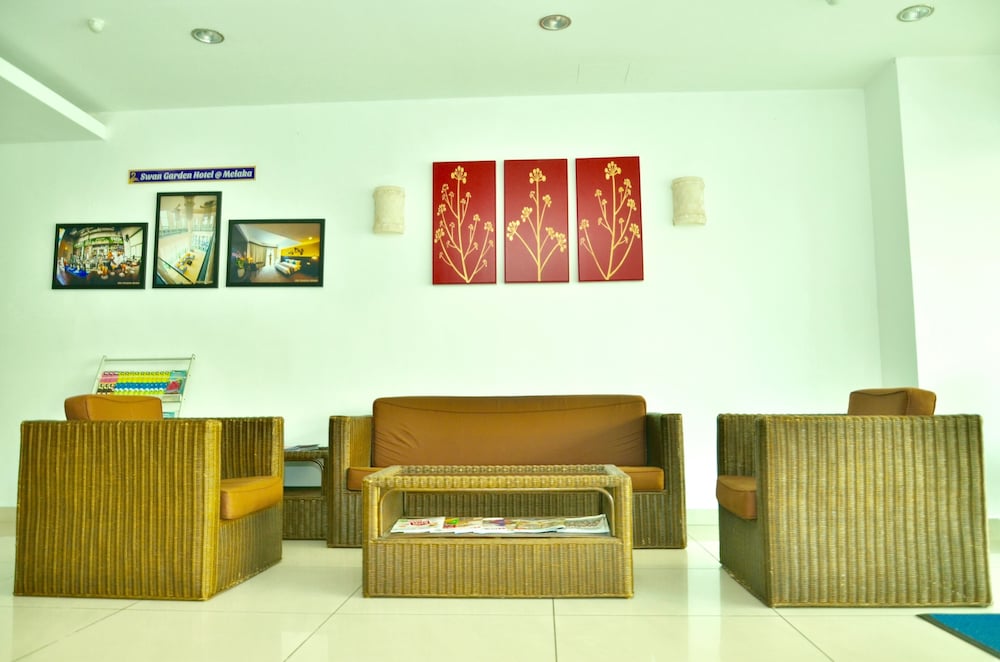 Swan Garden Hotel 44/63