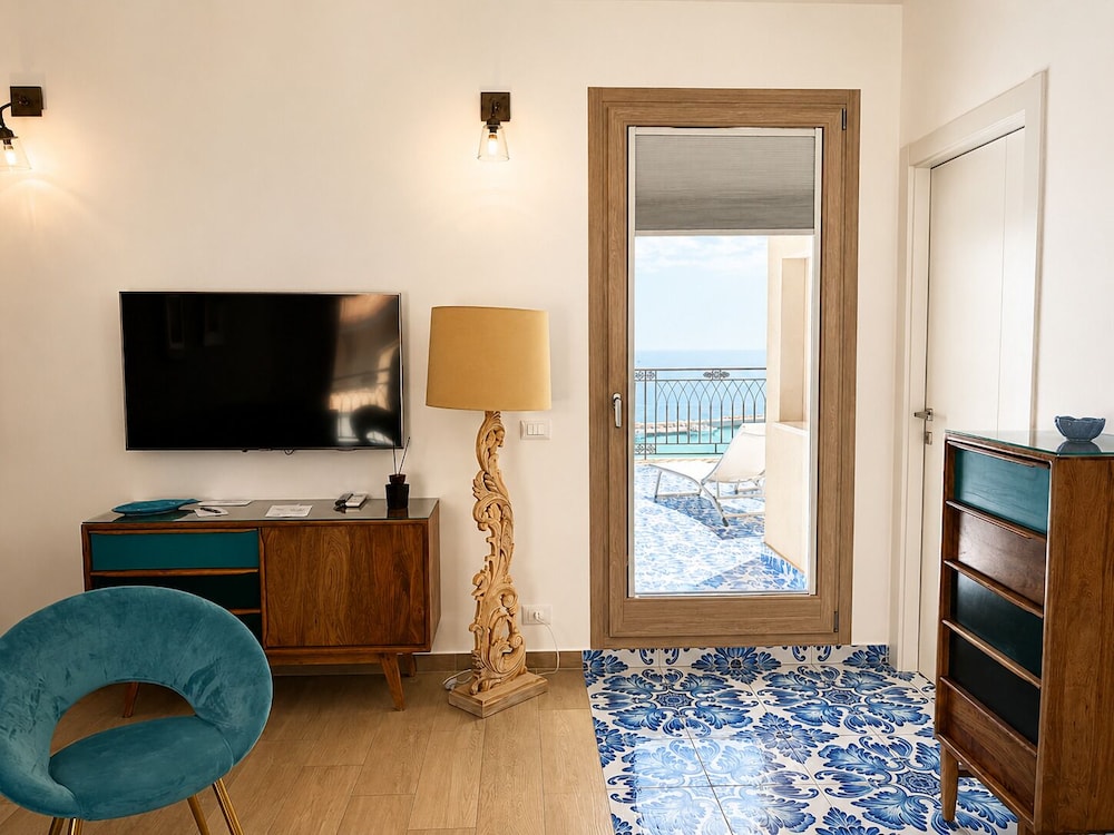 Domus Maris Boutique Hotel 38/50